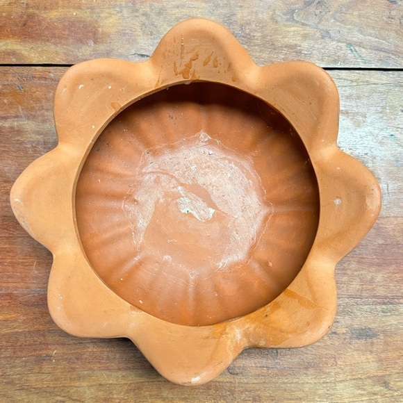 Terracotta Flower Planter Pot Bowl - Picture 6 of 11